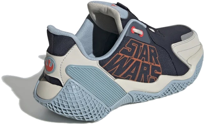 (W) adidas Star War 4uture Runner J 'Biru Coklat' EF9483 Lookbook (W) adidas Star War 4uture Runner J 'Biru Coklat' EF9483