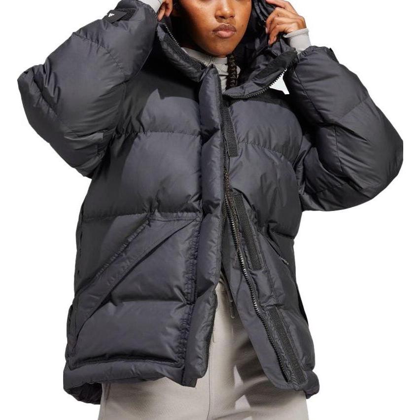 Shop (W) Chaqueta de invierno negra adidas Stella McCartney acolchada. IN2820