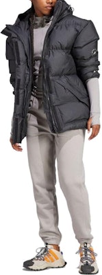 (W) 阿迪达斯 Stella McCartney 黑色羽绒冬季外套. IN2820 Details for (W) 阿迪达斯 Stella McCartney 黑色羽绒冬季外套. IN2820