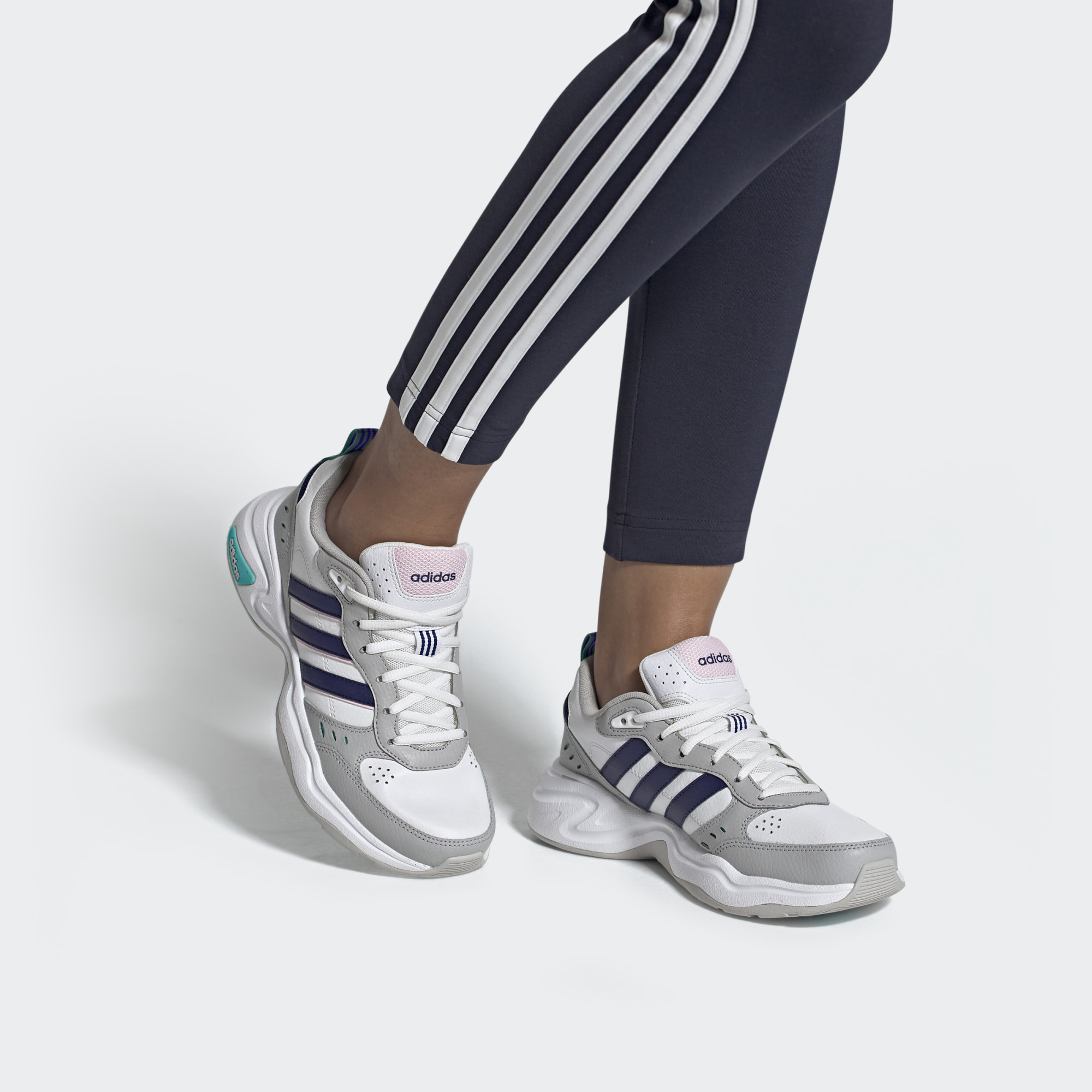 Sizing (W) adidas Strutter 'Putih Biru Tua' EG2689