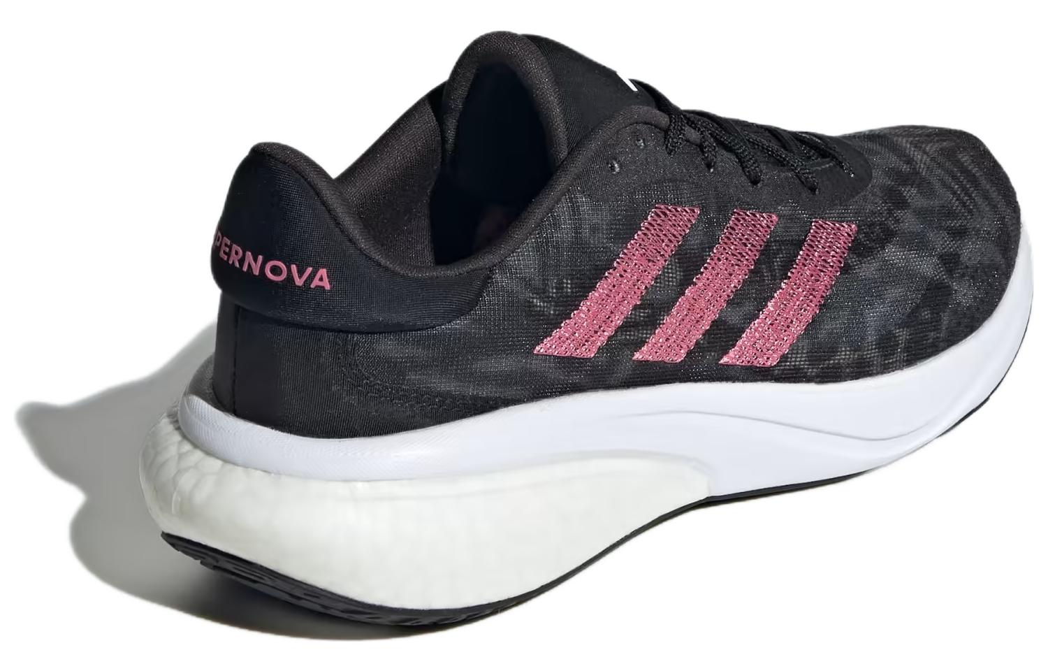Shop adidas Supernova 3 減震防滑耐磨 低筒 跑步鞋 女款 黑白粉