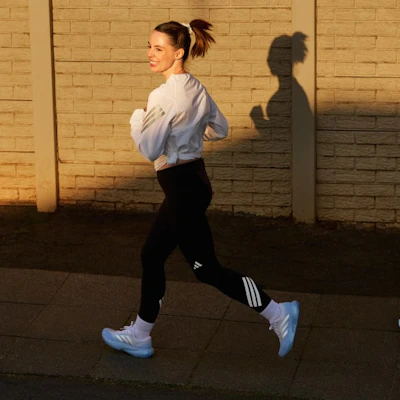 (W) 아디다스 슈퍼노바 라이즈 3 러닝화 글로우 블루/실버 메탈릭/클라우드 화이트 JR1613 3