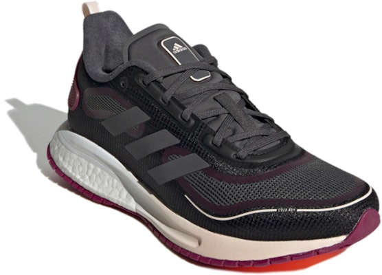 (W) adidas Supernova Winter.Rdy 'Night Metallic Berry' Sepatu Musim Dingin FV4739 Lookbook (W) adidas Supernova Winter.Rdy 'Night Metallic Berry' Sepatu Musim Dingin FV4739