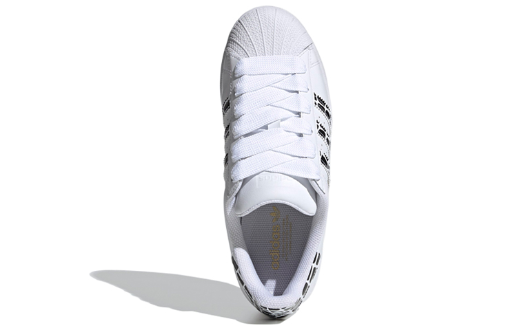 Purchase （女性用）adidas Superstar '動物印花' FV3452