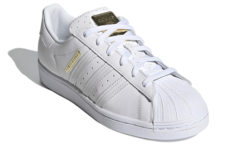 Lookbook (W) アディダス スーパースター "金バッジ" (Adidas Sūpāsutā "Kin Bajji") FW3713