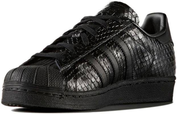 (W) adidas Superstar 'Hitam' S76147 Lookbook (W) adidas Superstar 'Hitam' S76147