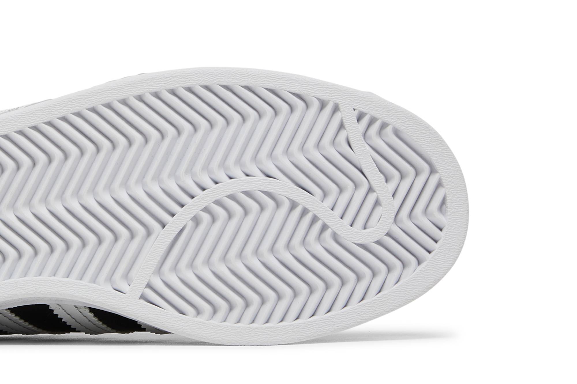 Purchase (W) 阿迪达斯 Superstar '黑色蛇皮' 运动鞋 FV3327