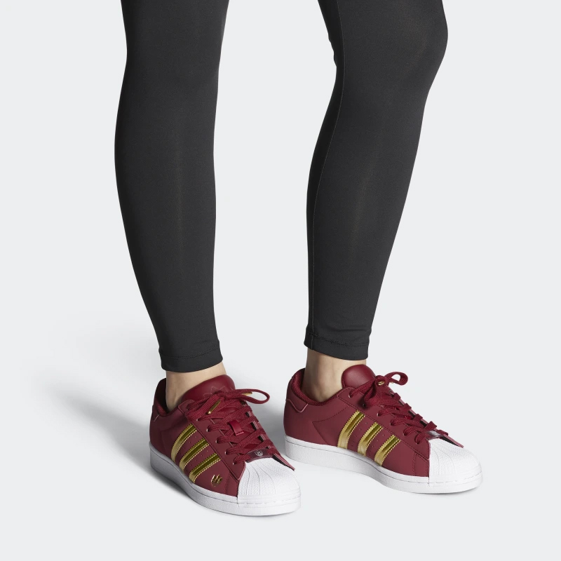 Sizing (W) 阿迪达斯 Superstar '勃艮第金属金' FZ2119