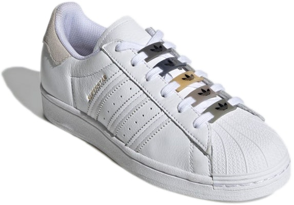 (W) adidas Superstar 'Putih Awan' GZ0866 Lookbook (W) adidas Superstar 'Putih Awan' GZ0866