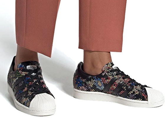 (W) adidas Superstar 'Twist Floral' FW3703 Sizing (W) adidas Superstar 'Twist Floral' FW3703