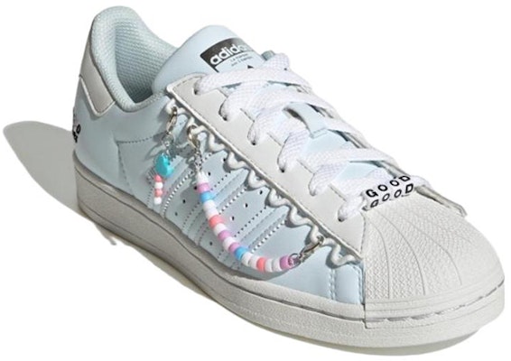 (W) adidas Superstar 'Good Vibes' Sepatu HP7827 Lookbook (W) adidas Superstar 'Good Vibes' Sepatu HP7827