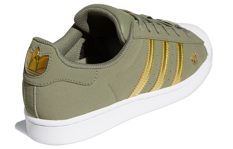 Shop (W) adidas Superstar 'Emas Hijau Metalik' FZ2120