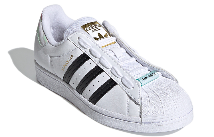 Lookbook (W) adidas Superstar 'Me Encanta Bailar' FY5132