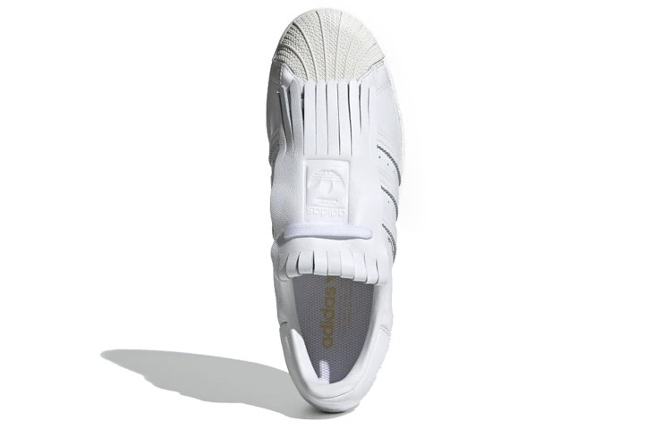 Shop （女性）adidas Superstar 'Kiltie' FV3421