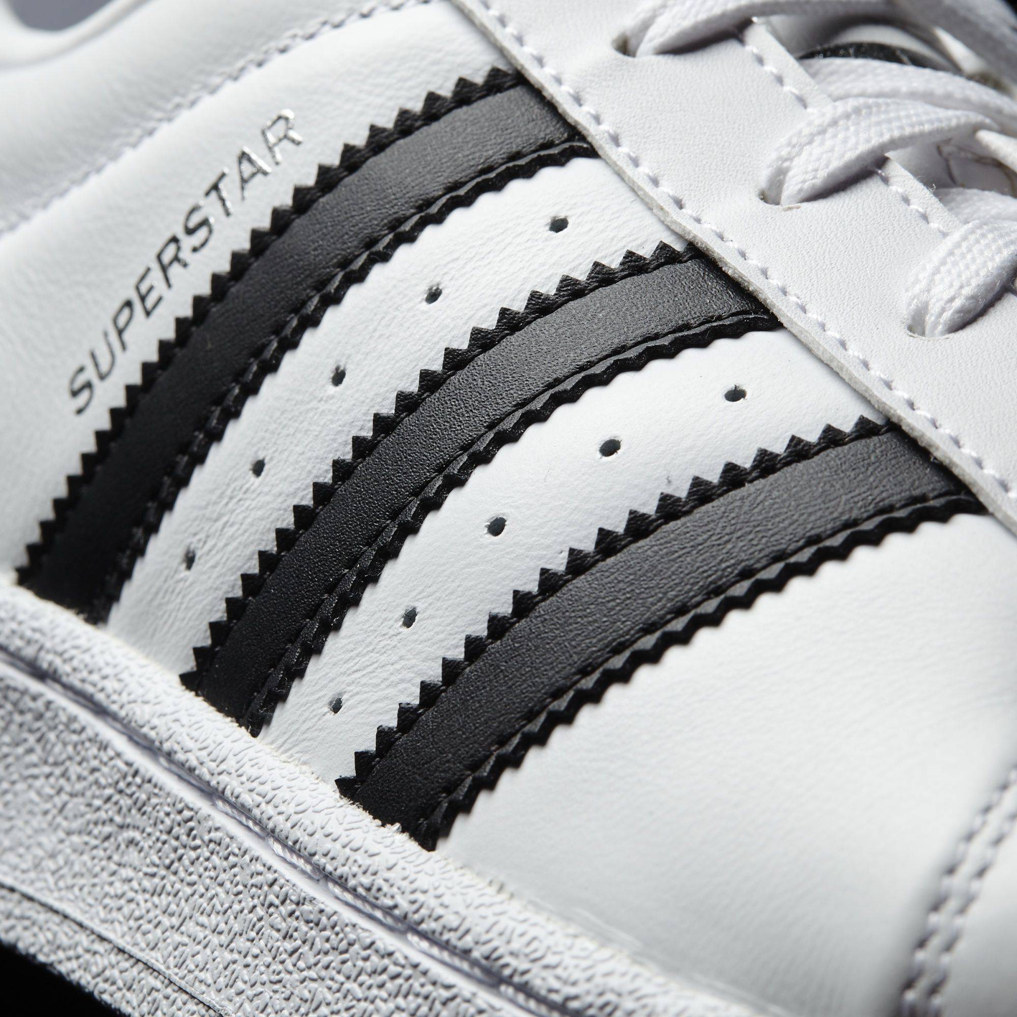 Purchase (W) 아디다스 슈퍼스타 '메탈 토' BB5114