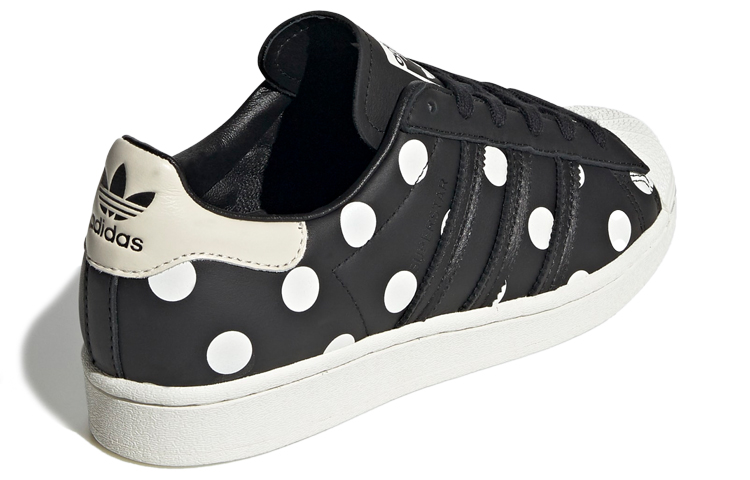 Shop （女款）adidas Superstar '波點印花' FZ0154