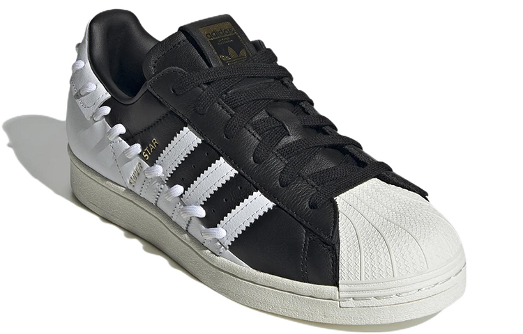 Lookbook （女性）adidas Superstar 'Stitched - 黑白色' GX3419