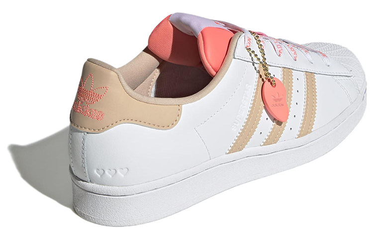 Shop (W) adidas Superstar 'Valentine' 2022 Sepatu Cinta GW0570
