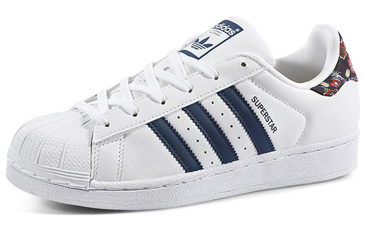 Lookbook (W) adidas Superstar 'Putih' S80481