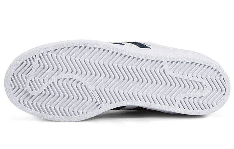 Purchase (W) adidas Superstar 'Putih' S80481