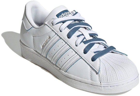 (W) 아디다스 슈퍼스타 '화이트 알터드 블루' GX2012 Lookbook (W) 아디다스 슈퍼스타 '화이트 알터드 블루' GX2012
