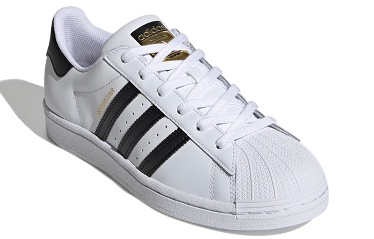 Lookbook (W) adidas Superstar 'Putih Hitam' FV3284