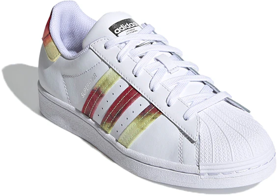 (W) 阿迪达斯 Superstar '梦幻白色彩色流行' FY7250 Lookbook (W) 阿迪达斯 Superstar '梦幻白色彩色流行' FY7250