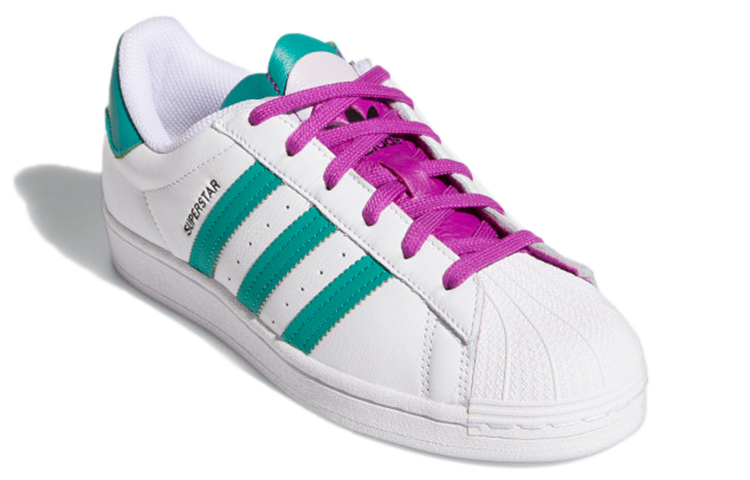 Lookbook adidas originals Superstar 防滑輕便 低筒 板鞋 女裝 白綠色