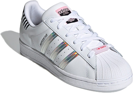 (W) adidas Superstar 'Putih Iridescent' FY5131 Lookbook (W) adidas Superstar 'Putih Iridescent' FY5131