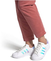 (W) 阿迪达斯超级星‘白色彩虹条纹’ FX7565 Sizing (W) 阿迪达斯超级星‘白色彩虹条纹’ FX7565