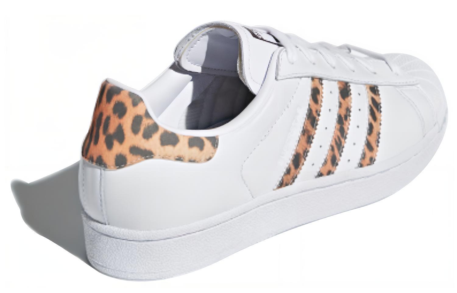 Lookbook (W) 아디다스 슈퍼스타 '화이트 레오파드' CQ2514