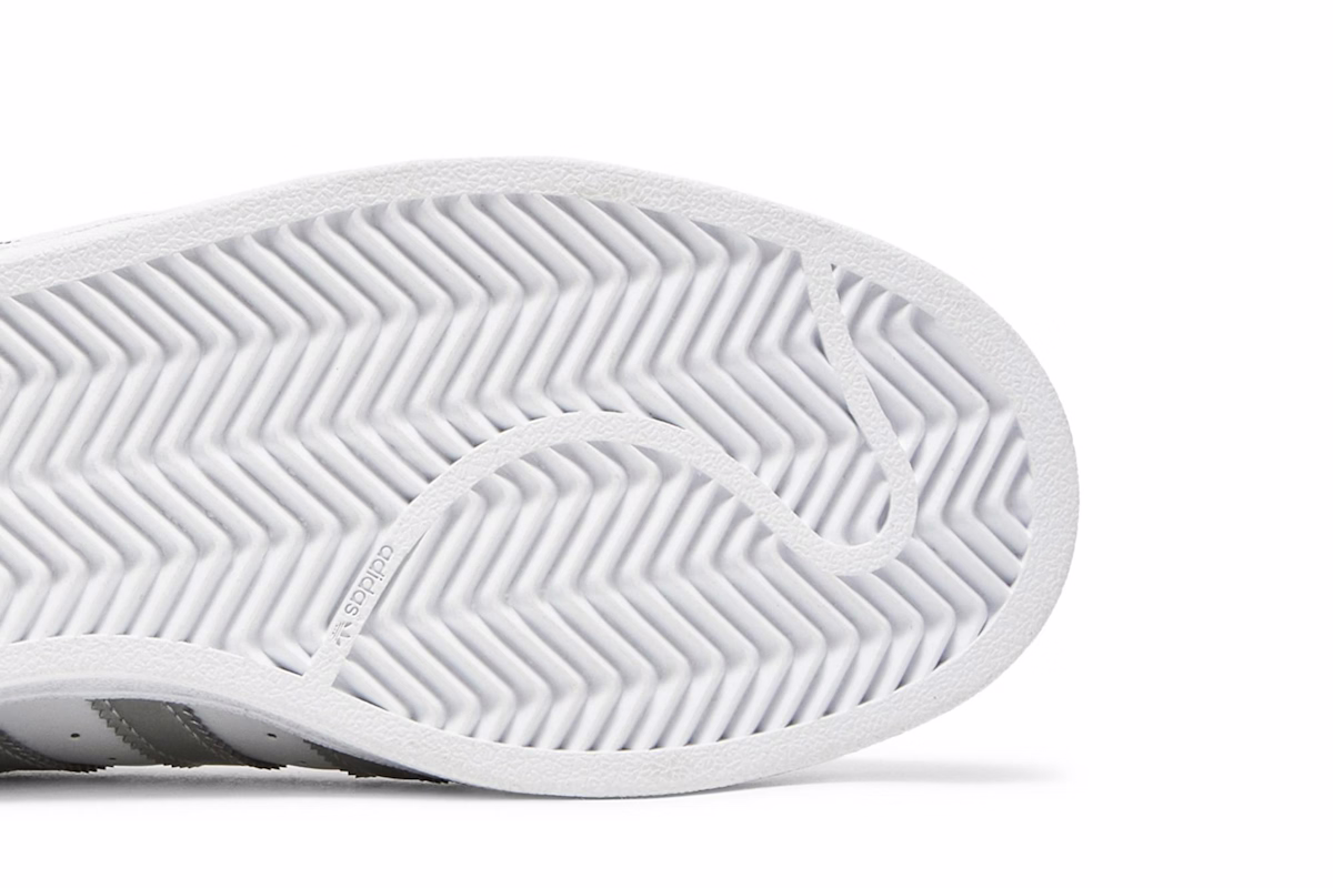 (Women) adidas Superstar 'White Silver Metallic' AQ3091