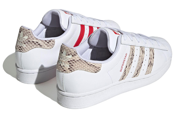 Shop (W) adidas Superstar 'Putih Kulit Ular' HQ1918