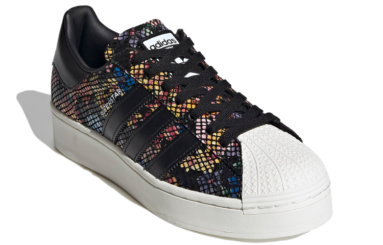 Lookbook (W) adidas Superstar Bold 'Floral Twist' untuk Wanita FW3701