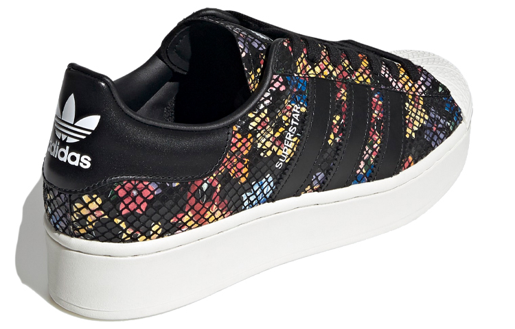 Shop (W) adidas Superstar Bold 'Floral Twist' untuk Wanita FW3701
