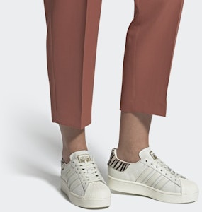 (W) adidas Superstar Bold 'Heel Patch Cetakan Haiwan' FV3458 Sizing (W) adidas Superstar Bold 'Heel Patch Cetakan Haiwan' FV3458