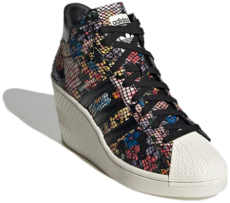 (W) adidas Superstar Ellure 'Cetakan Kulit Ular Bunga' FW3201 Lookbook (W) adidas Superstar Ellure 'Cetakan Kulit Ular Bunga' FW3201