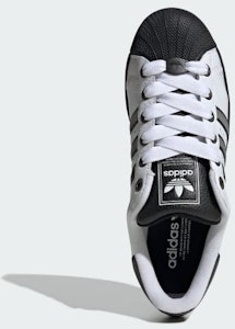 Adidas Superstar II Putih Awan/Perak Matte/Hitam Teras JQ3208 Lookbook Adidas Superstar II Putih Awan/Perak Matte/Hitam Teras JQ3208