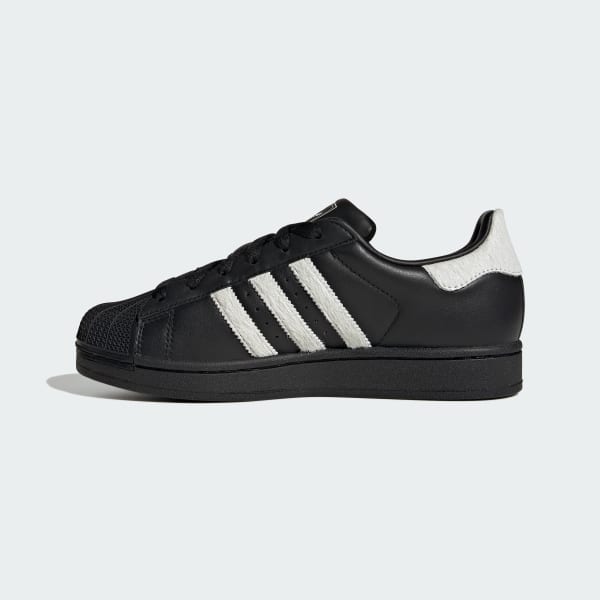 Sizing (W) 아디다스 슈퍼스타 2 코어 블랙/오프 화이트/골드 메탈릭 KI3574