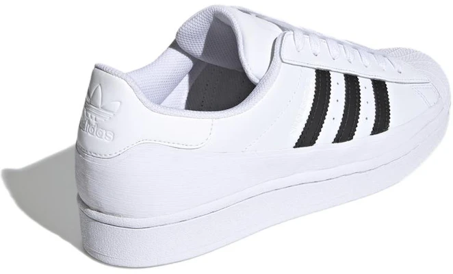 (W) adidas Superstar MG 'Putih Hitam Awan' FV3029 Lookbook (W) adidas Superstar MG 'Putih Hitam Awan' FV3029