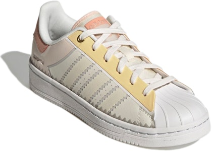 (W) 阿迪达斯 Superstar OT Tech '奇幻白 环境腮红' H05638 Lookbook (W) 阿迪达斯 Superstar OT Tech '奇幻白 环境腮红' H05638