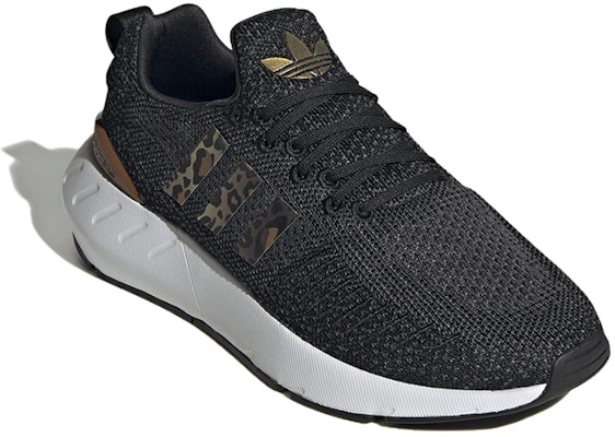 (女性)adidas Swift Run 22 '豹紋' GY9451 Lookbook (女性)adidas Swift Run 22 '豹紋' GY9451