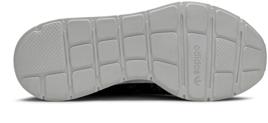 (W) adidas Swift Run 'Hitam Inti' EG7984 Shop (W) adidas Swift Run 'Hitam Inti' EG7984