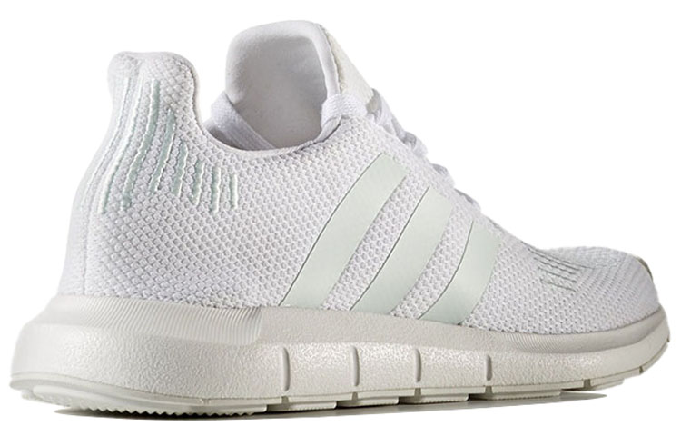 Order (W) 아디다스 스위프트 런 '화이트'  (Adidas Seuwipeuteu Leon 'Hwaiteu') CG4138