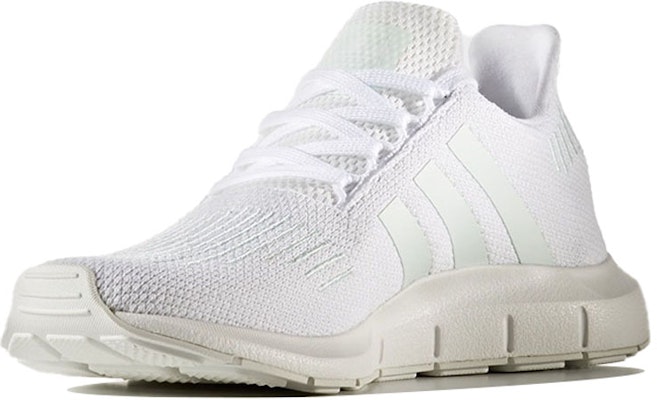 (W) 아디다스 스위프트 런 '화이트' (Adidas Seuwipeuteu Leon 'Hwaiteu') CG4138 Lookbook (W) 아디다스 스위프트 런 '화이트' (Adidas Seuwipeuteu Leon 'Hwaiteu') CG4138