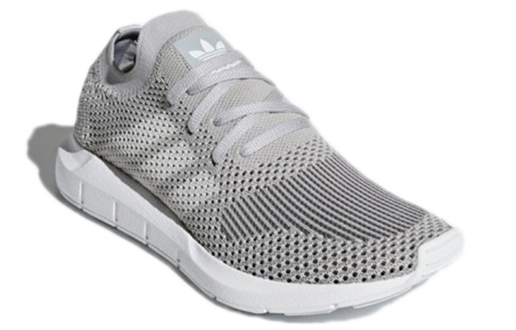 Lookbook (W) adidas Swift Run Primeknit ''Gris'' CQ2036