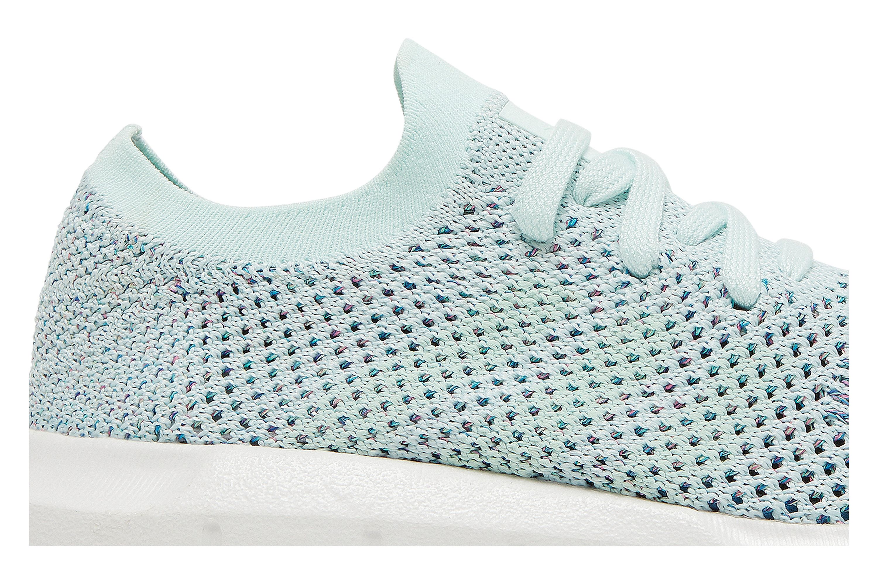Lookbook (W) adidas Swift Run Primeknit ''Ice Blue'' Sneaker CG4137