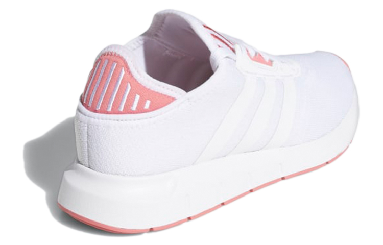 Shop (W) adidas Swift Run X ''Bianco Rosa Nebuloso'' H01904