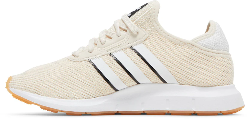 (W) adidas Swift Run X ''Wonder White'' Scarpe da Corsa Bianche H04319 Lookbook (W) adidas Swift Run X ''Wonder White'' Scarpe da Corsa Bianche H04319