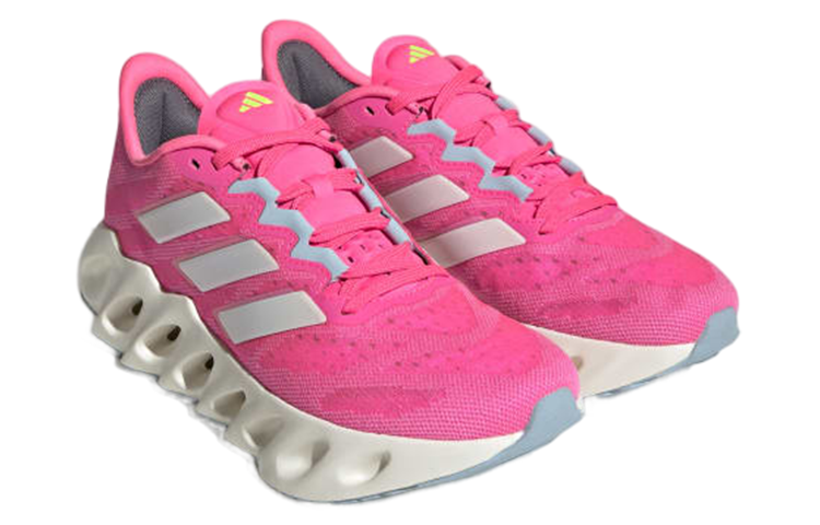 Lookbook (W) adidas Switch FWD ''Lucid Pink'' Damen Sneaker ID1785